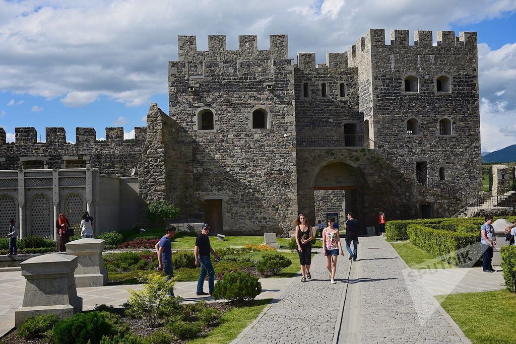 Castle Hotell Akhaltsikhe  Eksteriør bilde